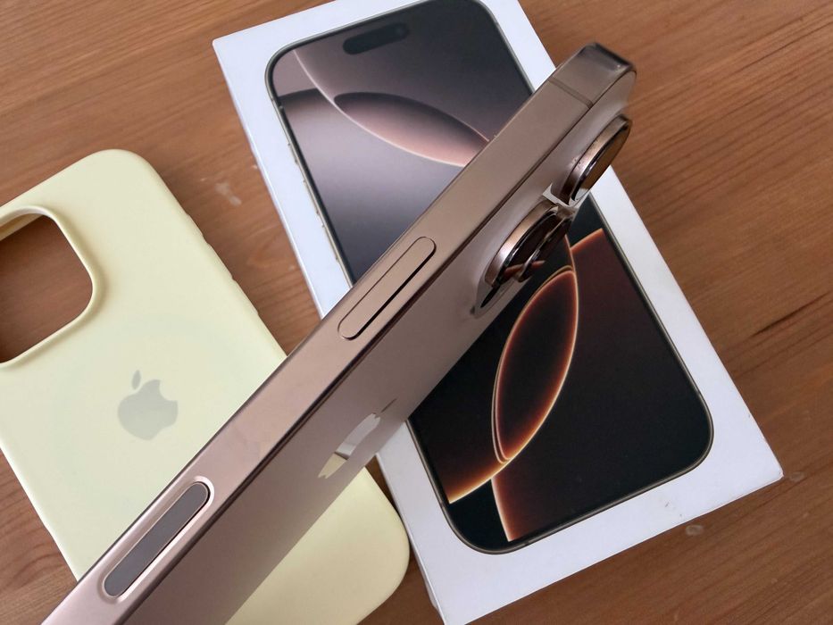 Telefon Apple iPhone 16 Pro 128GB Desert Titanium A3293