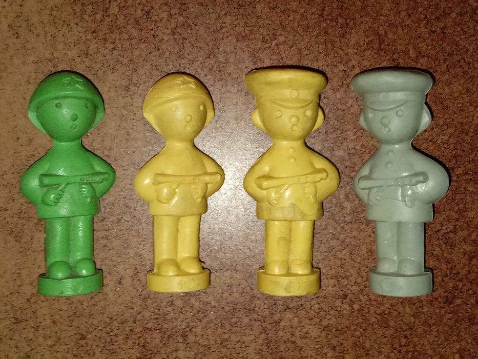 Игрушки времён СССР