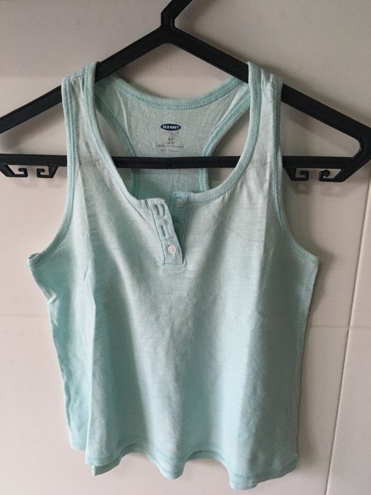 Tshirts cava old navy e carters 6/7 anos