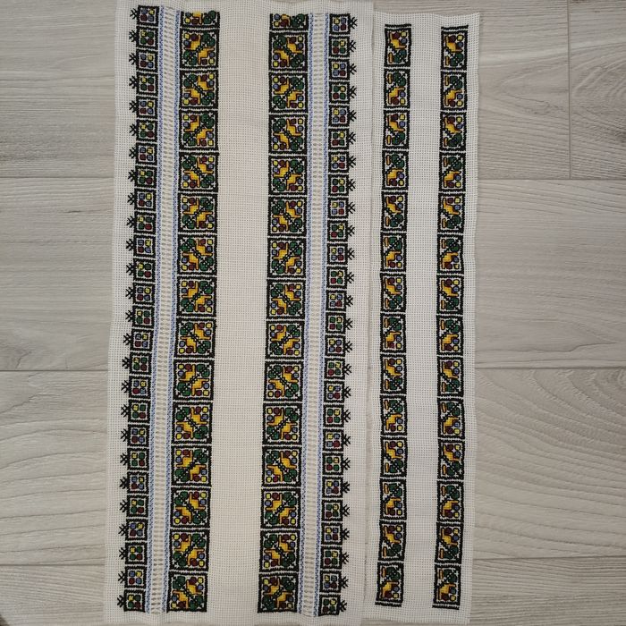 Вишиті вставки чоловічі