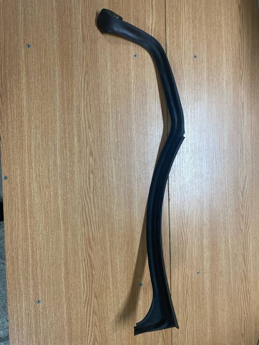 Porsche panamera 974 sport turismo ущільнювач задніх дверей правий