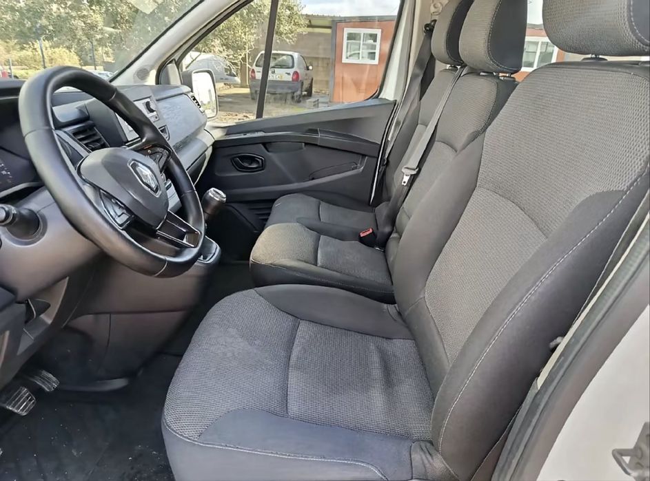 Renault trafic 2021 9 lugares
