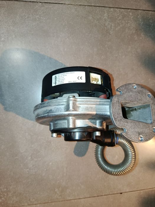 Радіальний вентилятор NRG118/0800-3612-030231