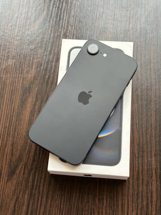 IPhone 16 E 128 Neverlock