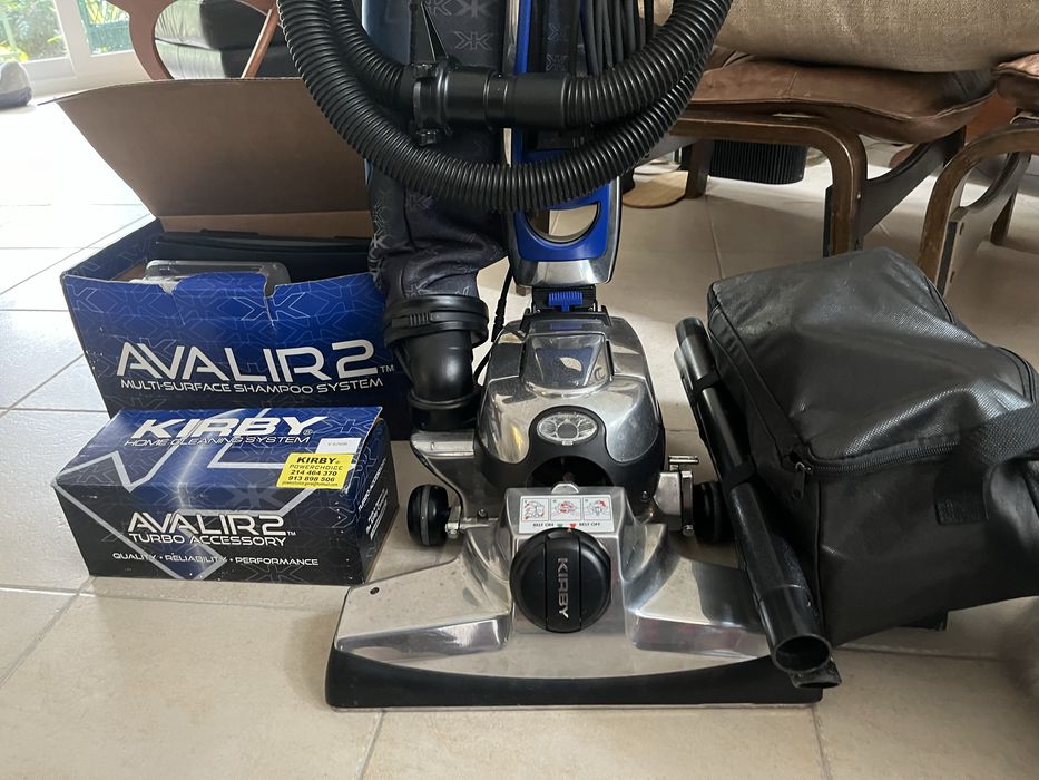 Aspirador KIRBY AVALIR2 pouco usado , como novo