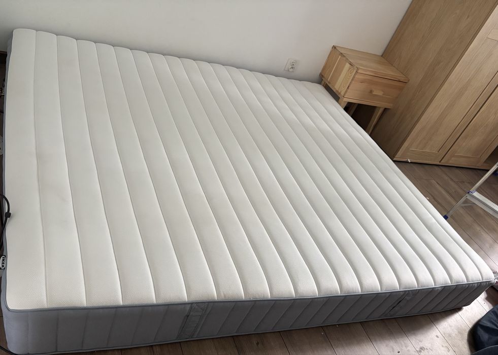 Materac twardy 180x200