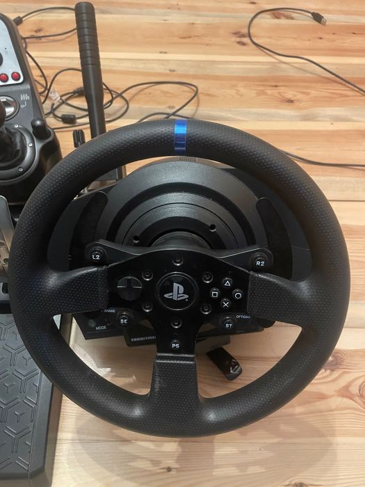 Kierownica thurstmaster t300 + hydrołapa + shifter logitech g25