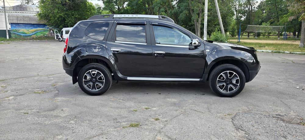 DACIA Duster Laureate Автомат 2wd  1.5диз. к9к 81kv.110л.с