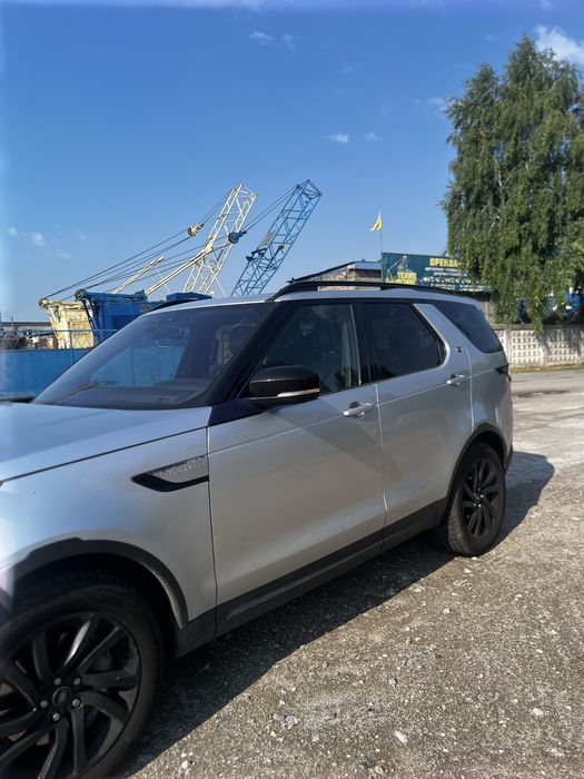 Land Rover Discovery 2018