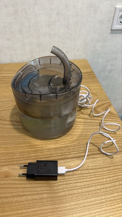 Фонтан поилка для котов,собак