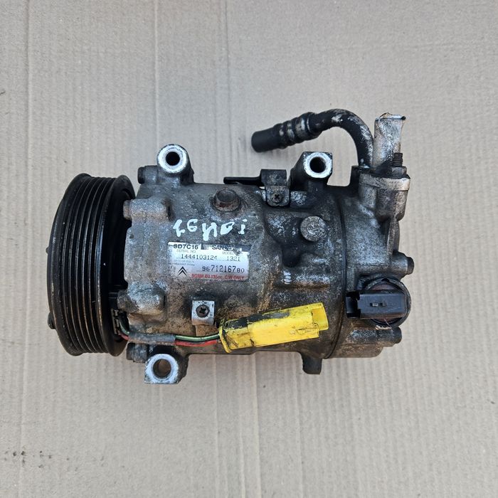 Компресор кондиціонера на citroen c5 pegeot 407 308 1.6hdi