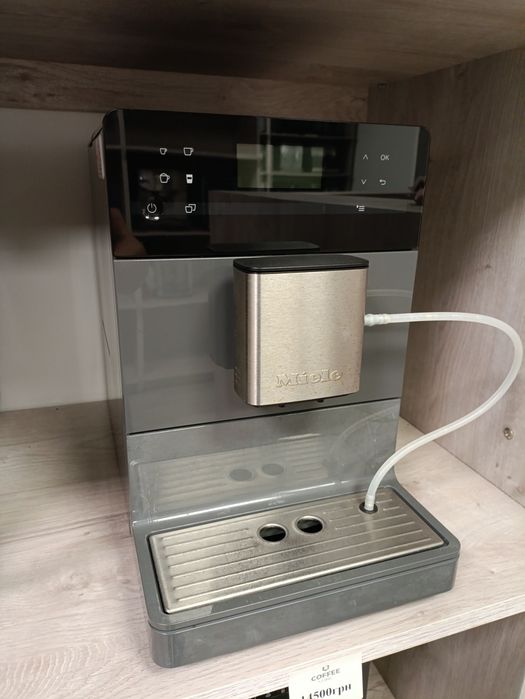 Продам кавомашину Miele