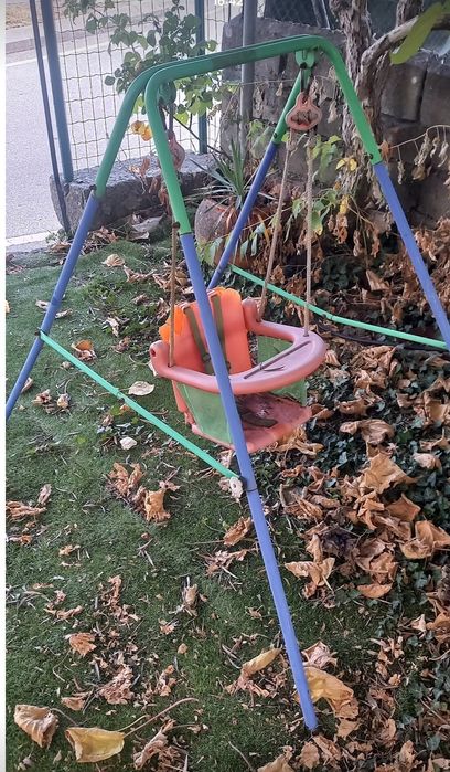 Baloiço de jardim para bebé