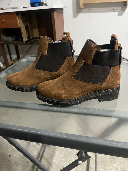 Botas de mulher novas