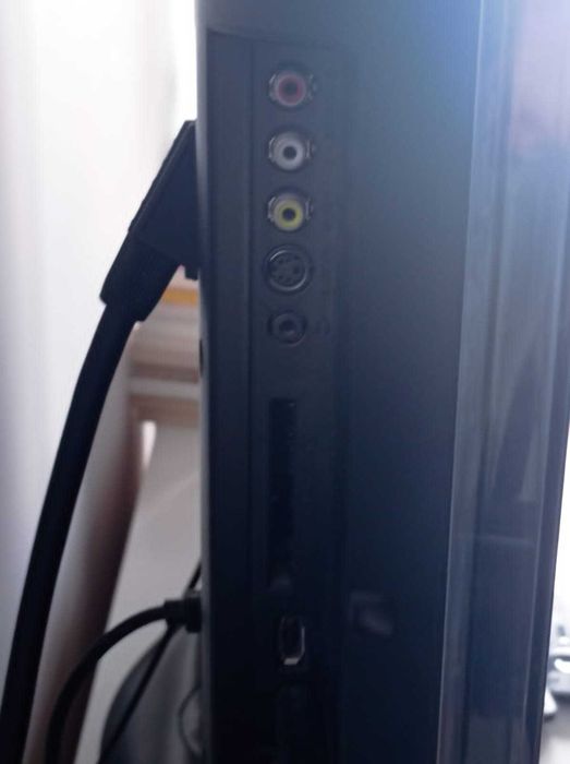 TV Philips 37" Full HD – HDMI, USB e VGA