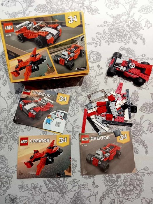 LEGO 31100 samochód sportowy