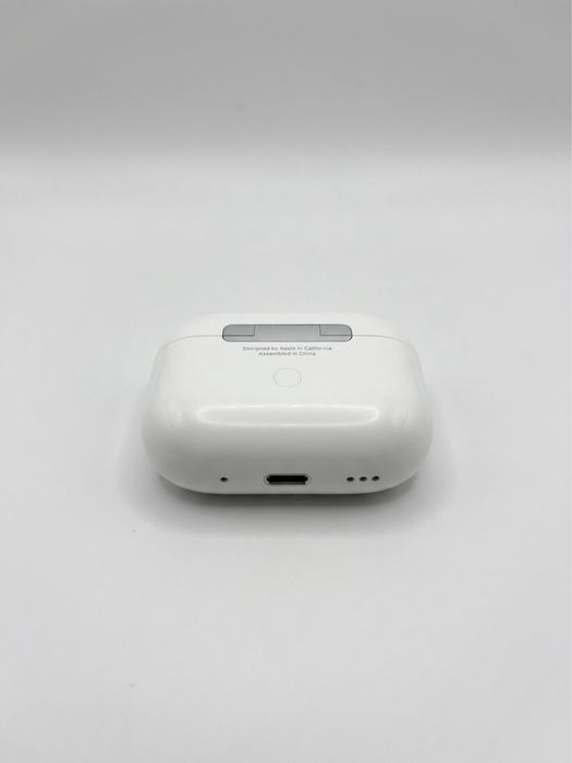 Apple Airpods 4 ANC case