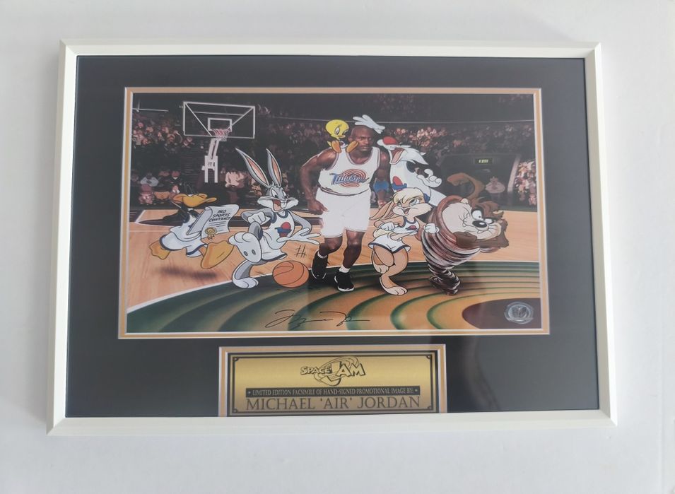Moldura Filme Space Jam Team & Michael Jordan com Autógrafo (A4)
