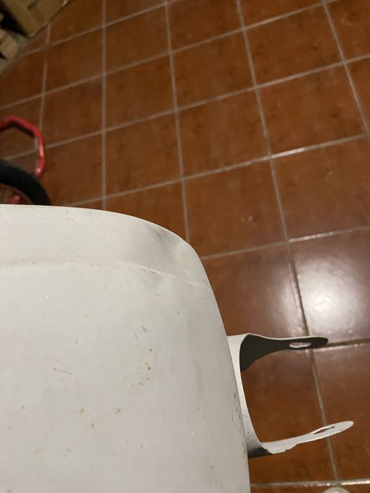 Depósito de gasolina famel