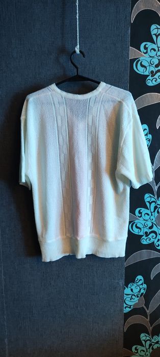 Sweterek biało różowy