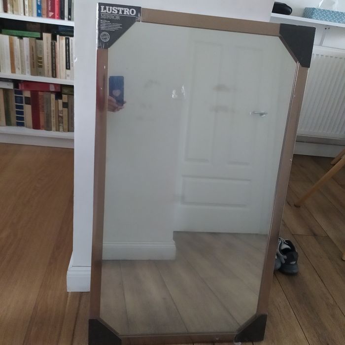 Nowe duże lustro 95x55 cm