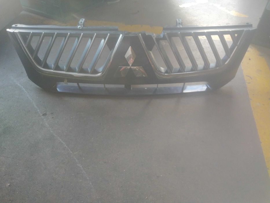 Grelhas variadas , Mitsubishi , Ford , Mazda , Isuzu