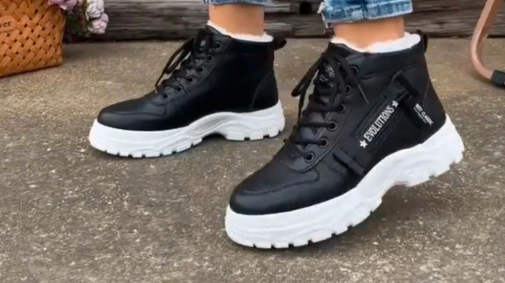 Nowe buty ocieplane r35