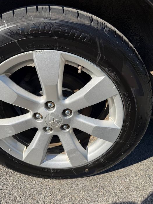 Mitsubishi Outlander XL 2012 року
