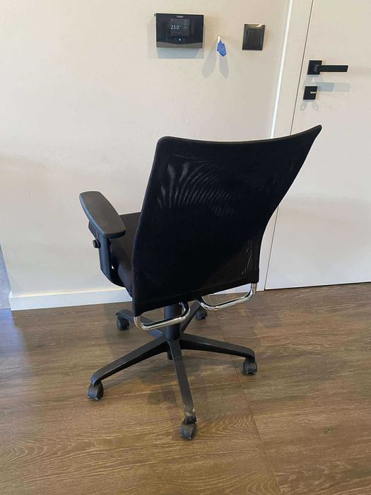 Krzesło obrotowe firmy Nowy Styl Intrata posiadam większą ilość