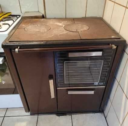 Piec kuchenny na drewno/węgiel