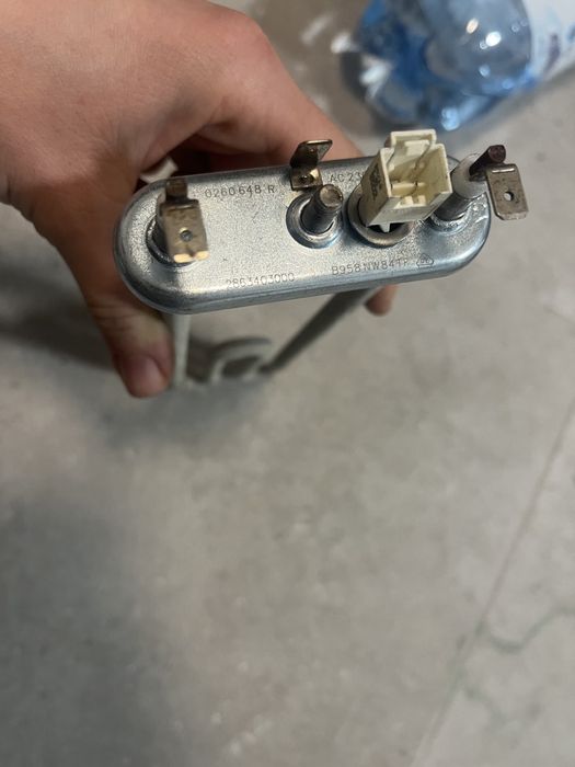 Тен 0260648R знятий з прально сушильної Беко Beko