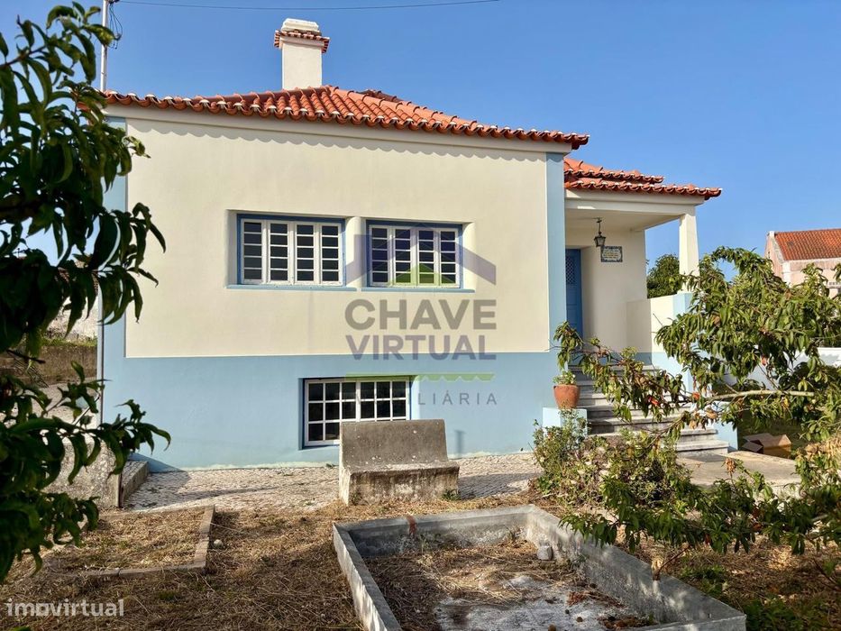 Moradia De Campo T4 No Oeste