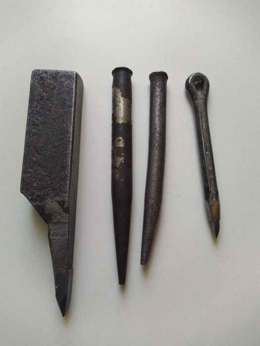 Пробойник (керн)