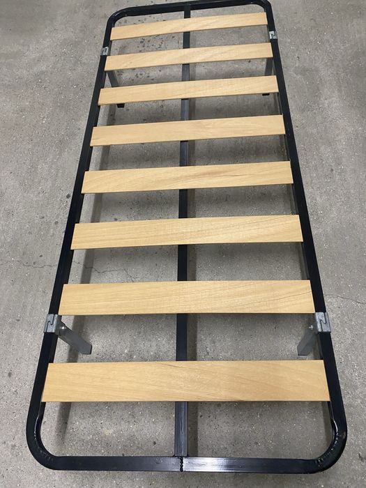 Estrado para cama com 4 pés