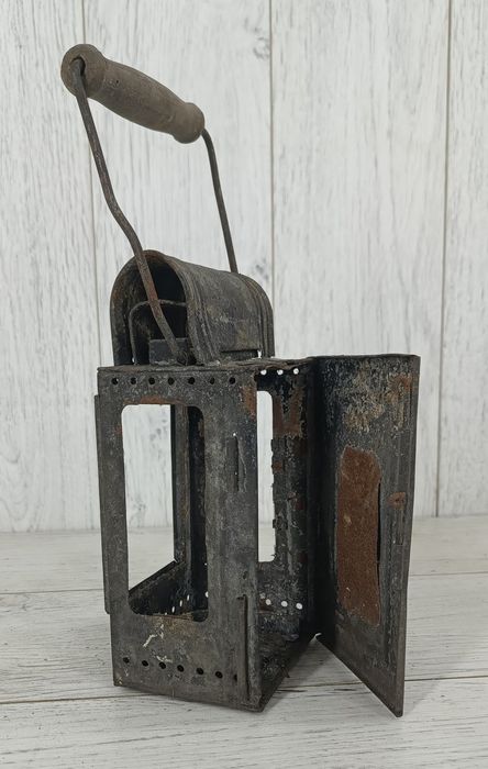 Stara lampa kolejowa