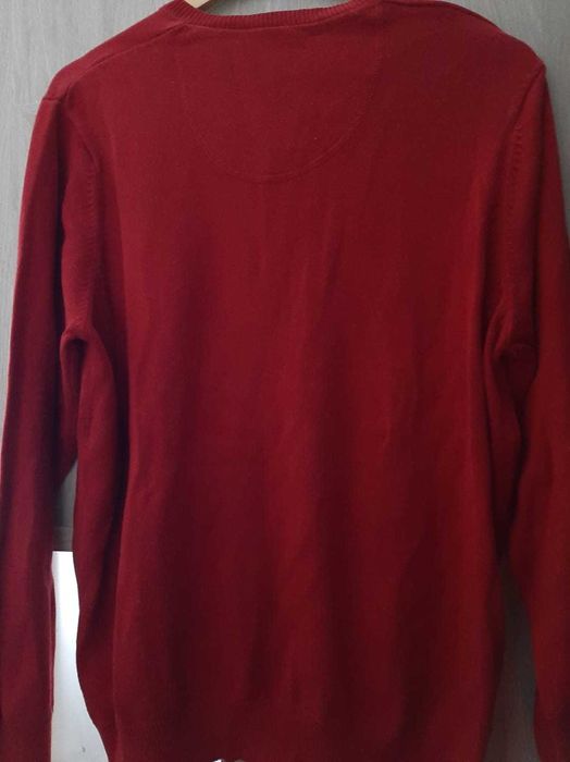 Czerwony sweter Blue Harbour