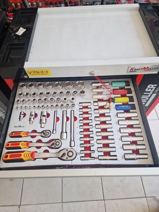 Carrinho de ferramenta de 7 gavetas completas novo