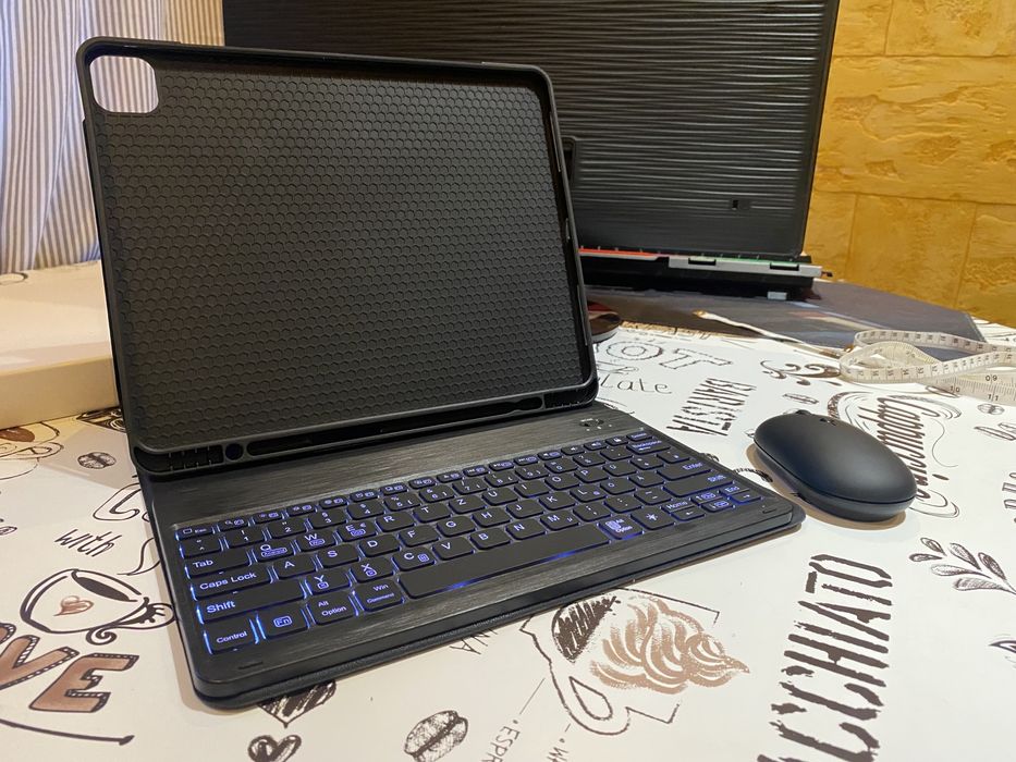 Чехол клавиатура + мышка на iPad Pro 12,9 2021: 1 700 грн. - Аксессуары ...