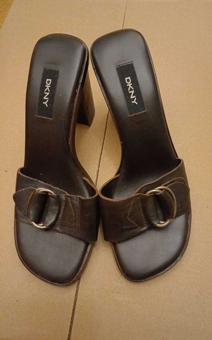 DKNY - Jak Nowe, Super stan -  bardzo dobry. Skóra naturalna. Roz.35