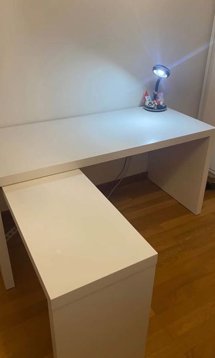 Urgente! Secretária Branca Ikea Malm