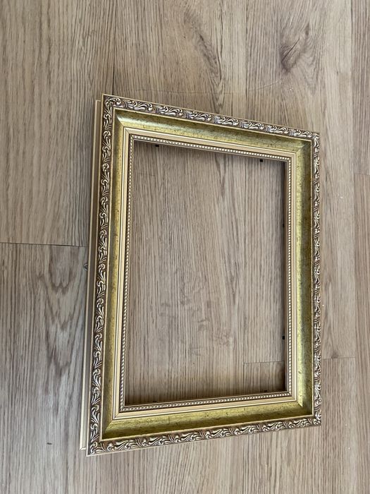 Продам рамку для фото каратин 280х360