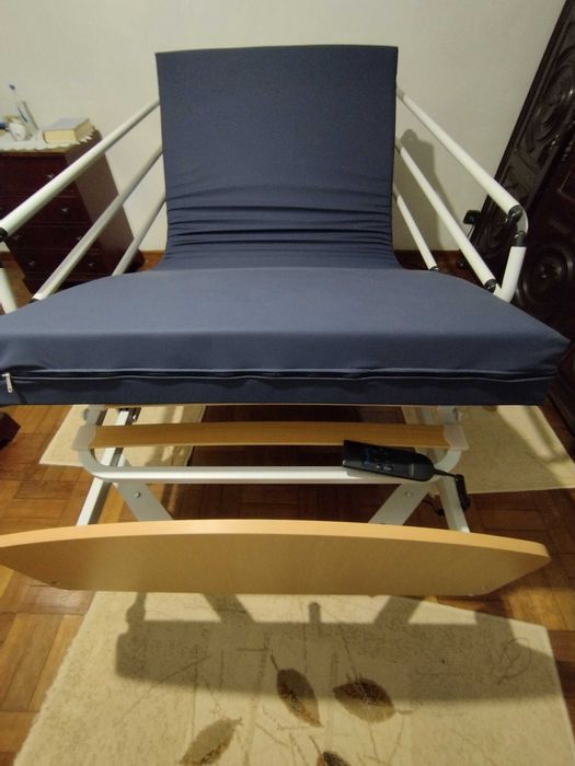 Cama hospitalar eléctrica