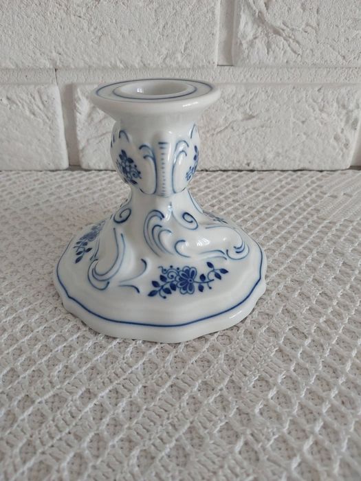 Hutschenreuther porcelanowy świecznik.