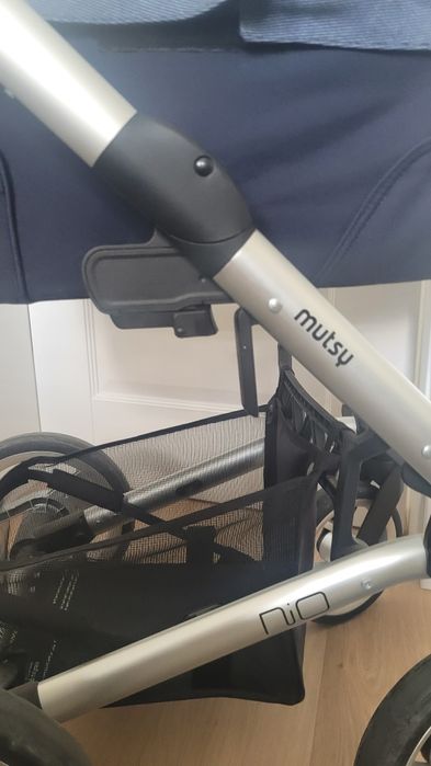 Wózek głęboki Mutsy Nio granatowy