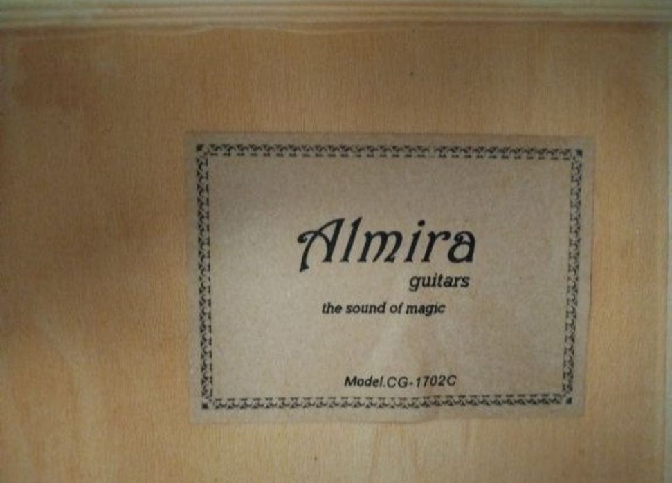 Гитара акустическая