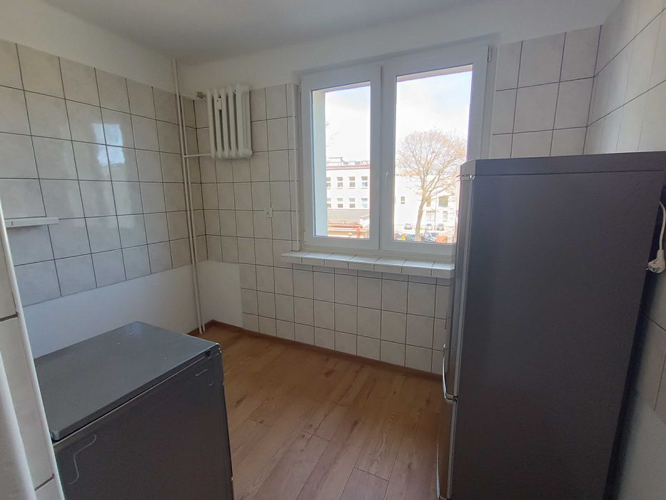 BEZPOŚREDNIO: Słoneczne 2-pokojowe mieszkanie 43,58m2, II piętro, ul. 3 Maja – CENTRUM