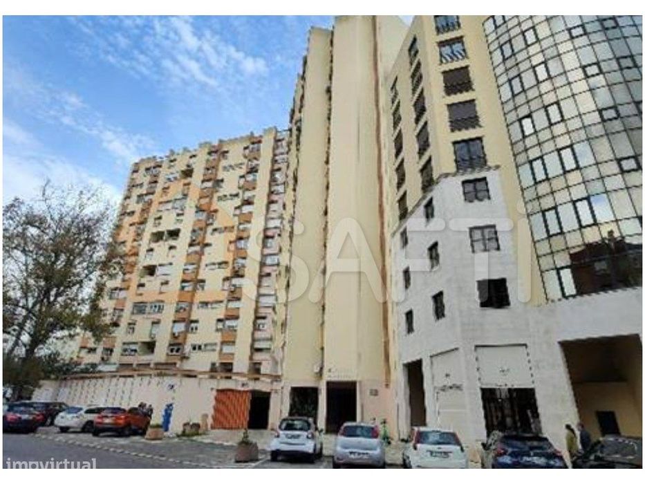 Escritório com 10 gabinetes