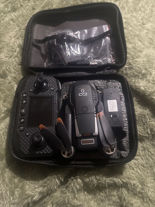 Продам дрон новий