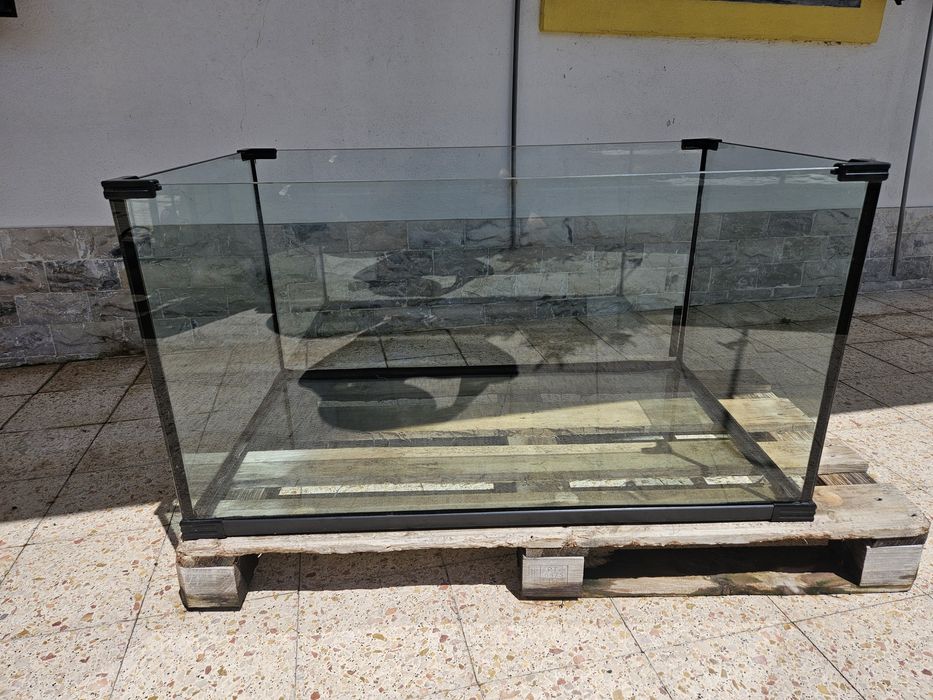Aquário 300L + Acessórios