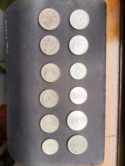 Moedas de escudo antigas